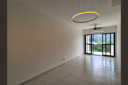 Sala  de apartamento para alugar com 3 quartos, 95m² em Recreio dos Bandeirantes, Rio de Janeiro