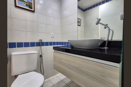 Apartamento para alugar com 95m², 3 quartos e 2 vagasBanheiro 