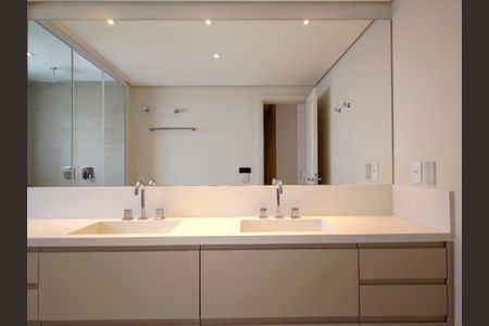 Apartamento à venda com 221m², 3 quartos e 4 vagasFoto 28