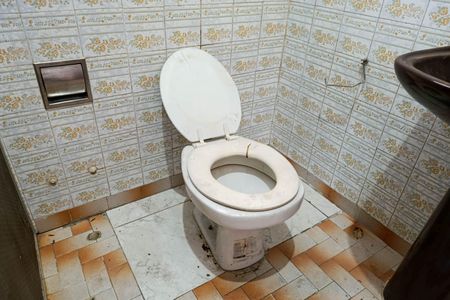 Casa para alugar com 70m², 2 quartos e 1 vaga Casa para alugar com 70m², 2 quartos e 1 vagaBanheiro