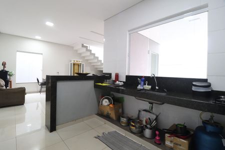 Casa para alugar com 150m², 3 quartos e 2 vagasCozinha