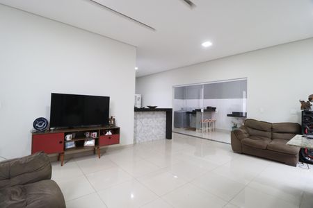 Sala de casa para alugar com 3 quartos, 150m² em Laranjeiras, Uberlândia