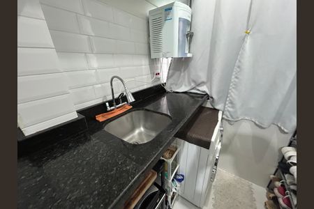 Apartamento para alugar com 70m², 2 quartos e 1 vagaÁrea de Serviço