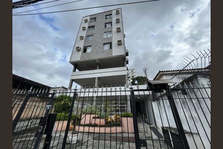 Apartamento para alugar com 70m², 2 quartos e 1 vagaFachada + plaquinha