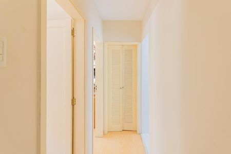 Apartamento à venda com 110m², 2 quartos e sem vagaCorredor