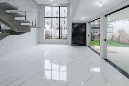 Sala de casa à venda com 3 quartos, 156m² em Santa Lúcia, Belo Horizonte