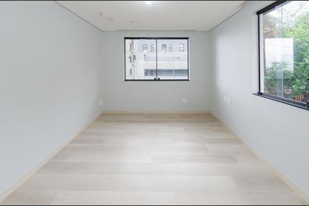 Casa à venda com 156m², 3 quartos e 4 vagas Casa à venda com 156m², 3 quartos e 4 vagasSuíte