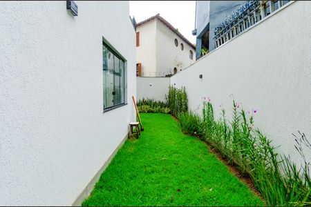 Casa à venda com 156m², 3 quartos e 4 vagas Casa à venda com 156m², 3 quartos e 4 vagasÁrea externa