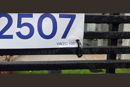 Casa à venda com 156m², 3 quartos e 4 vagas Casa à venda com 156m², 3 quartos e 4 vagasPlaquinha instalada