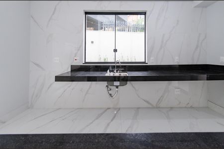 Casa à venda com 156m², 3 quartos e 4 vagas Casa à venda com 156m², 3 quartos e 4 vagasCozinha