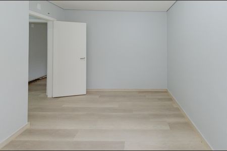 Casa à venda com 156m², 3 quartos e 4 vagas Casa à venda com 156m², 3 quartos e 4 vagasQuarto 2