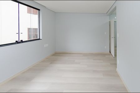 Casa à venda com 156m², 3 quartos e 4 vagas Casa à venda com 156m², 3 quartos e 4 vagasSuíte