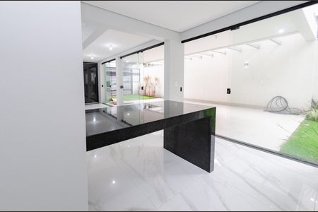 Casa à venda com 156m², 3 quartos e 4 vagas Casa à venda com 156m², 3 quartos e 4 vagasCozinha