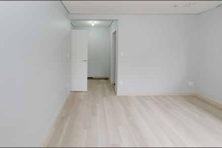 Casa à venda com 156m², 3 quartos e 4 vagas Casa à venda com 156m², 3 quartos e 4 vagasSuíte
