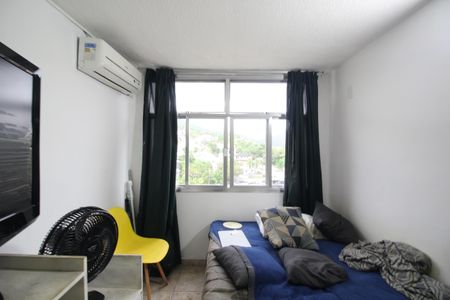 Quarto de apartamento para alugar com 1 quarto, 42m² em Taquara, Rio de Janeiro