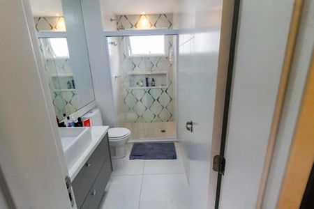 Apartamento à venda com 163m², 4 quartos e 3 vagasBanheiro da Suíte 2