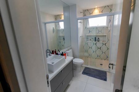 Apartamento à venda com 163m², 4 quartos e 3 vagasBanheiro da Suíte 2