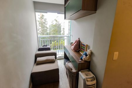 Apartamento à venda com 163m², 4 quartos e 3 vagasDetalhe - Suíte 1