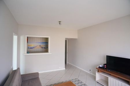 Sala de apartamento para alugar com 1 quarto, 55m² em Barra da Tijuca, Rio de Janeiro