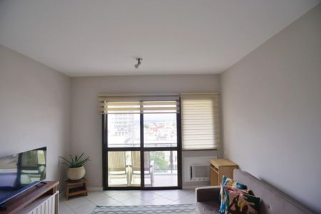 Sala de apartamento para alugar com 1 quarto, 55m² em Barra da Tijuca, Rio de Janeiro