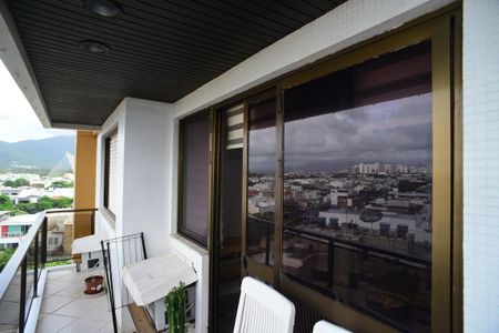Varanda de apartamento para alugar com 1 quarto, 55m² em Barra da Tijuca, Rio de Janeiro