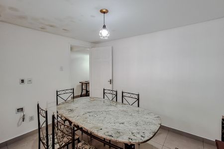 Casa à venda com 106m², 3 quartos e 1 vaga Casa à venda com 106m², 3 quartos e 1 vagaSala de Jantar