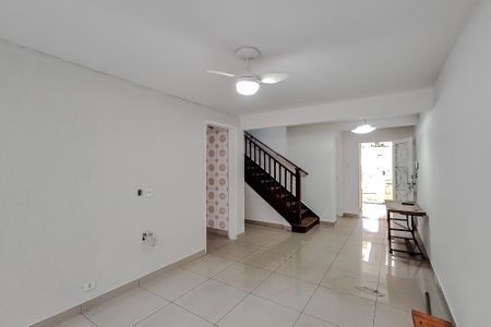 Casa à venda com 106m², 3 quartos e 1 vaga Casa à venda com 106m², 3 quartos e 1 vagaSala