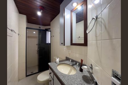 Banheiro de apartamento para alugar com 1 quarto, 45m² em Vila Mariana, São Paulo