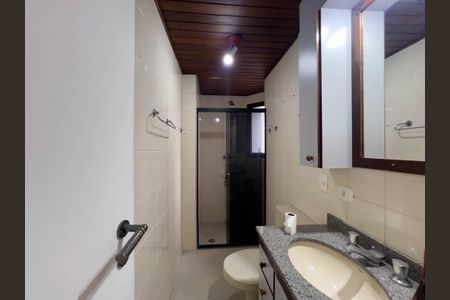 Banheiro de apartamento para alugar com 1 quarto, 45m² em Vila Mariana, São Paulo