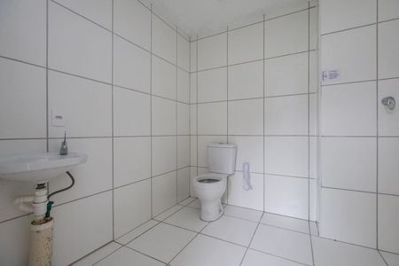 Banheiro  de kitnet/studio para alugar com 1 quarto, 34m² em Vila Andrade, São Paulo