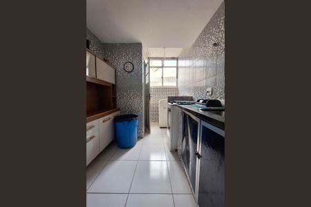 Apartamento à venda com 75m², 2 quartos e 1 vaga Apartamento à venda com 75m², 2 quartos e 1 vagaCozinha