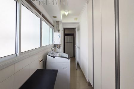 Apartamento para alugar com 156m², 3 quartos e 3 vagasÁrea de Serviço