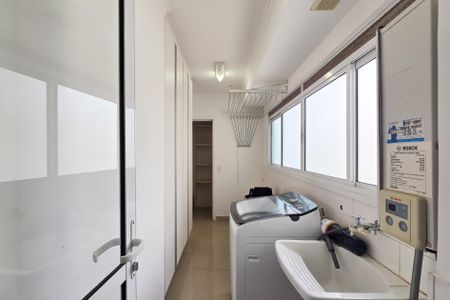 Apartamento para alugar com 156m², 3 quartos e 3 vagasÁrea de Serviço