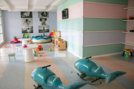 Apartamento para alugar com 156m², 3 quartos e 3 vagasÁrea comum - Brinquedoteca 