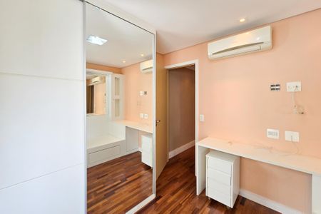 Apartamento para alugar com 156m², 3 quartos e 3 vagasSuíte 2