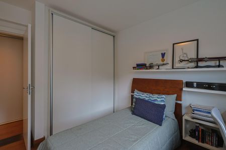 Apartamento à venda com 176m², 4 quartos e 4 vagasSuíte 2