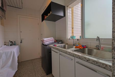 Apartamento à venda com 176m², 4 quartos e 4 vagasÁrea de Serviço