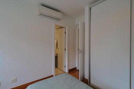 Apartamento à venda com 176m², 4 quartos e 4 vagasSuíte 2