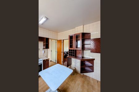 Apartamento à venda com 110m², 3 quartos e 2 vagasCozinha