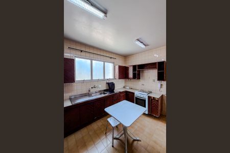 Apartamento à venda com 110m², 3 quartos e 2 vagasCozinha