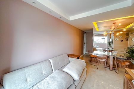 Apartamento para alugar com 66m², 3 quartos e 1 vagaSala