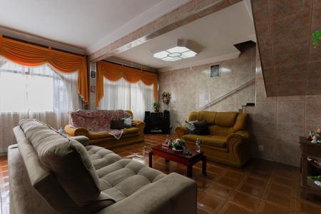 Casa à venda com 370m², 3 quartos e 8 vagas Casa à venda com 370m², 3 quartos e 8 vagasSala