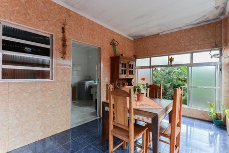 Casa à venda com 370m², 3 quartos e 8 vagas Casa à venda com 370m², 3 quartos e 8 vagasÁrea de lazer