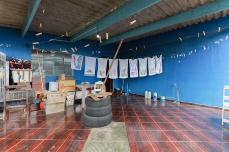 Casa à venda com 370m², 3 quartos e 8 vagas Casa à venda com 370m², 3 quartos e 8 vagasTerraço