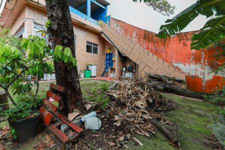 Casa à venda com 370m², 3 quartos e 8 vagas Casa à venda com 370m², 3 quartos e 8 vagasQuintal