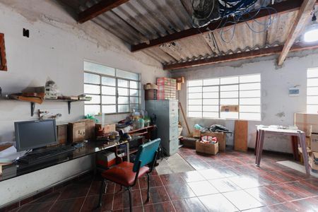 Casa à venda com 370m², 3 quartos e 8 vagas Casa à venda com 370m², 3 quartos e 8 vagasOficina