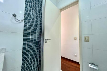Casa de condomínio à venda com 181m², 4 quartos e 3 vagasBanheiro da Suíte 3