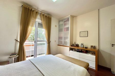 Casa de condomínio à venda com 181m², 4 quartos e 3 vagasSuite 1