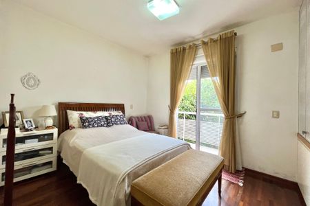 Casa de condomínio à venda com 181m², 4 quartos e 3 vagasSuite 1