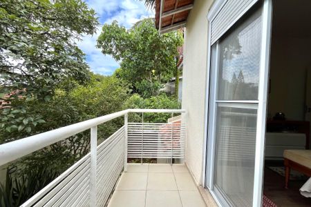 Casa de condomínio à venda com 181m², 4 quartos e 3 vagasVaranda da Suíte 1